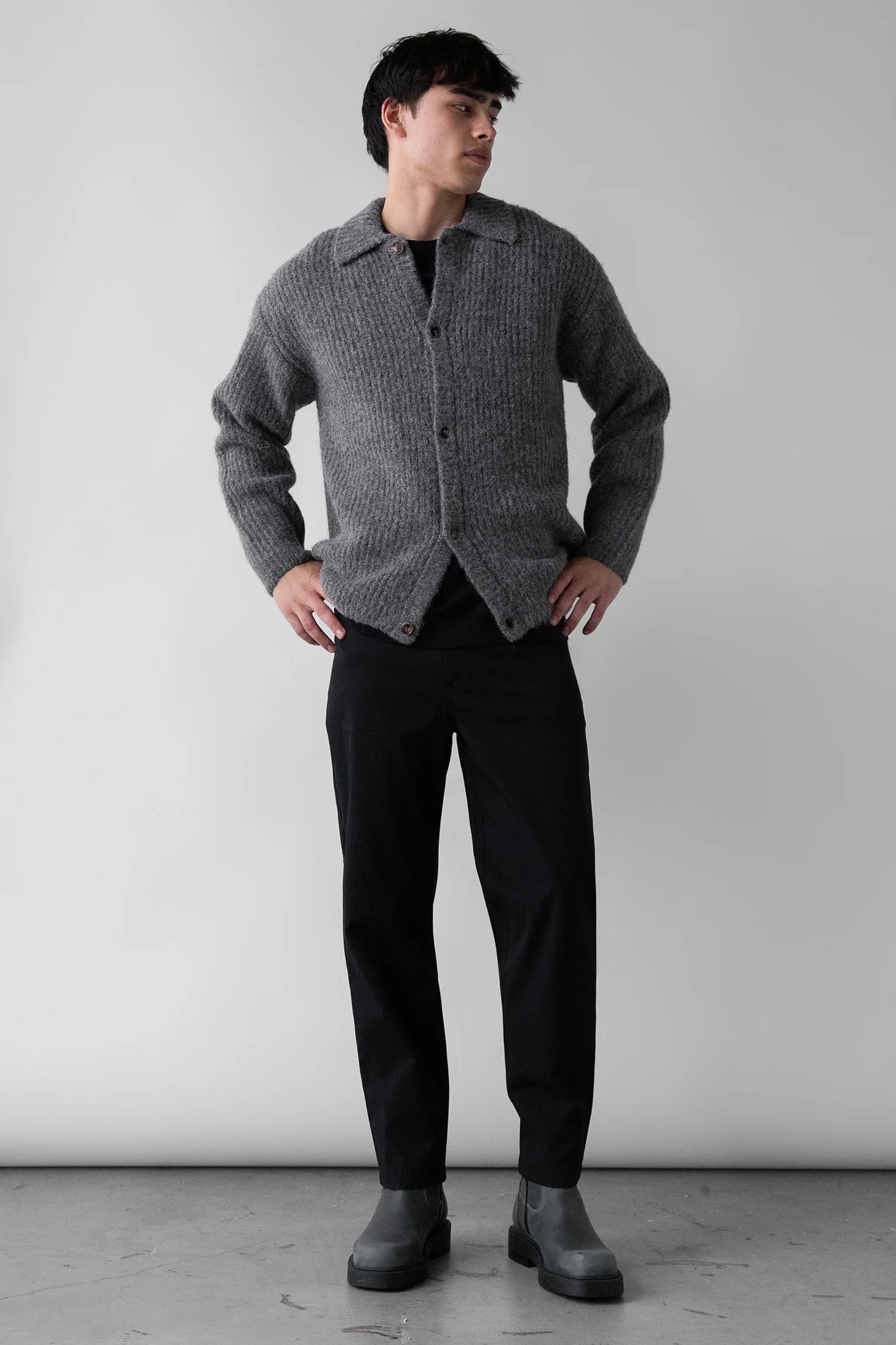 Men's Collared Grey Cardigan